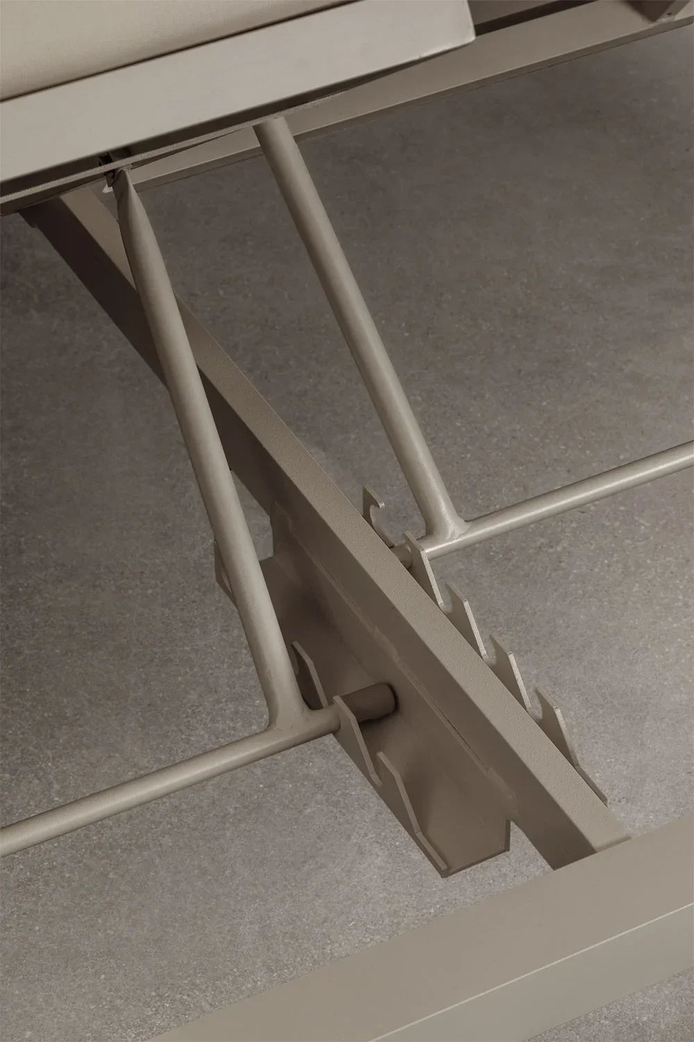 Cama balinesa reclinable en aluminio y tela Nasau