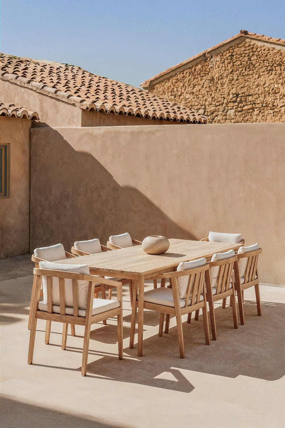 Set de mesa rectangular 220x100 cm y 8 sillas de jardín en madera de acacia Kaela