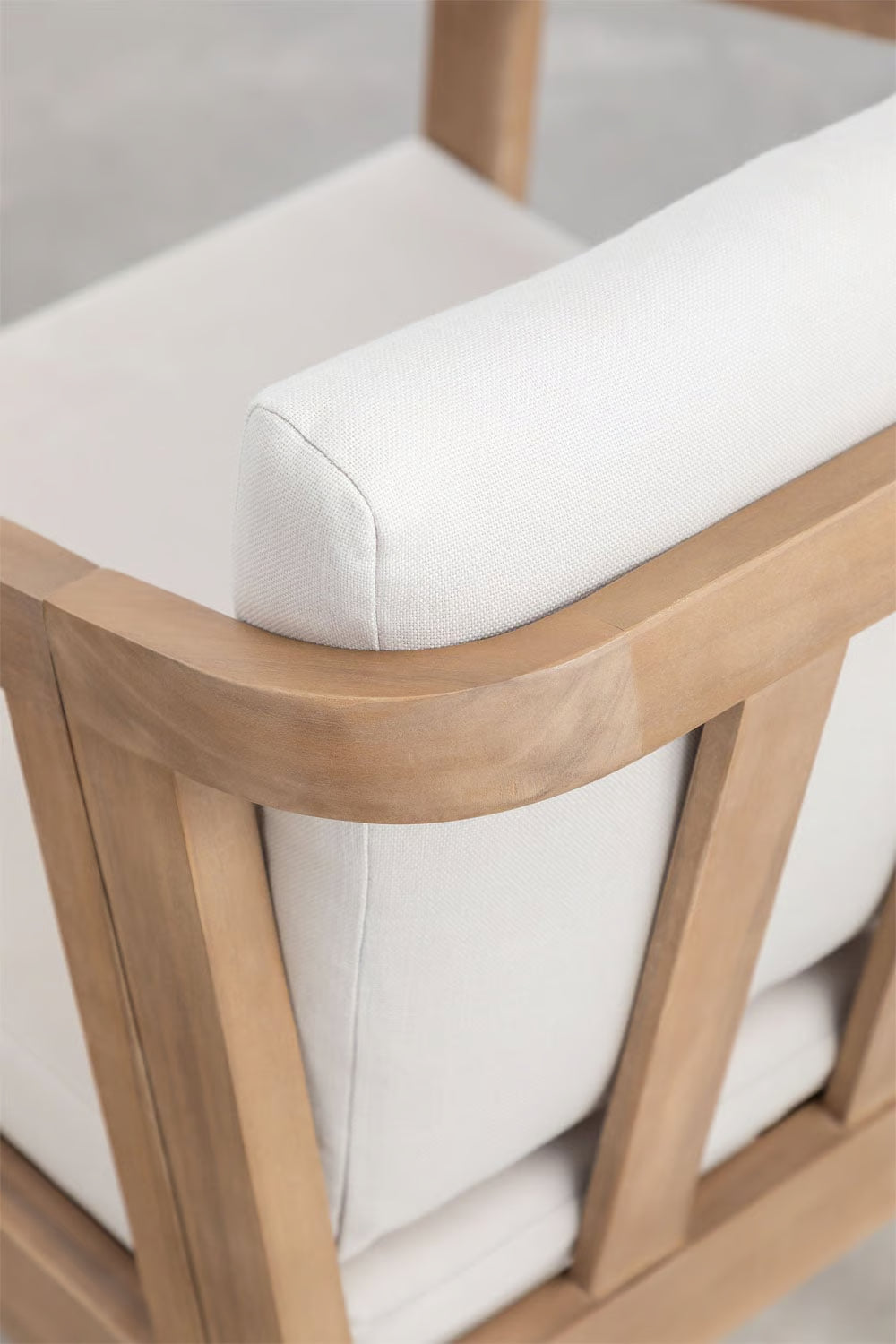 Set de mesa rectangular 220x100 cm y 8 sillas de jardín en madera de acacia Kaela