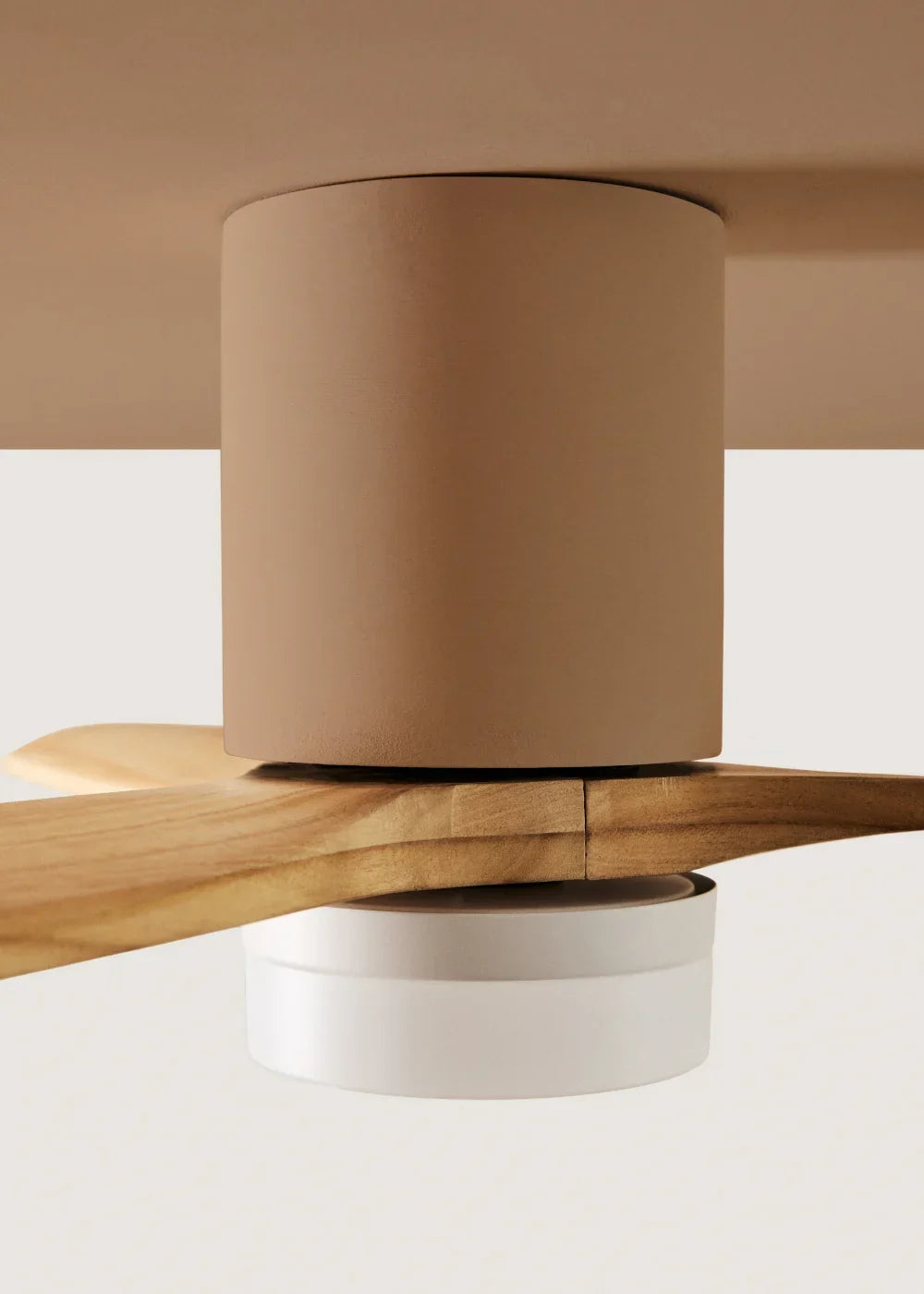 Ventilador de techo 40W silencioso Ø132cm 100% madera con carcasa de yeso personalizable